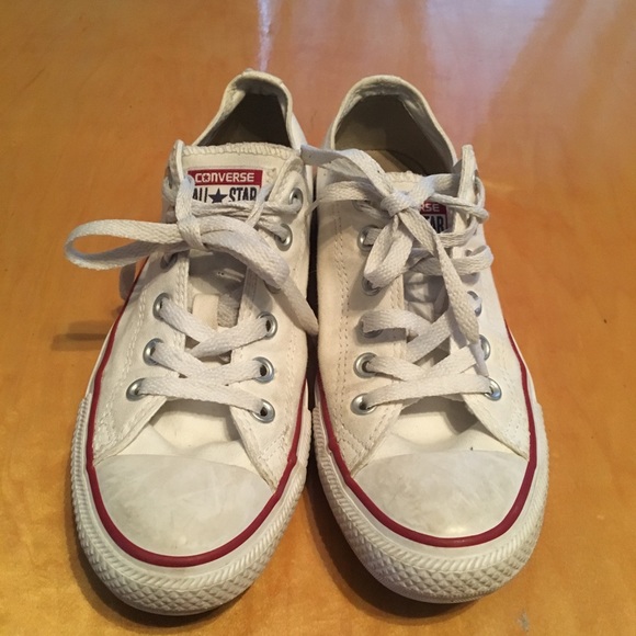 white converse 8